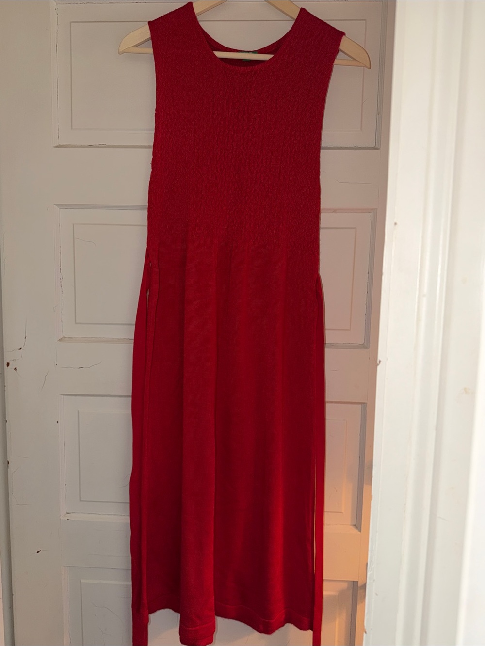 Benetton ♥️ Cute red dress. Classic everywhere ♥️